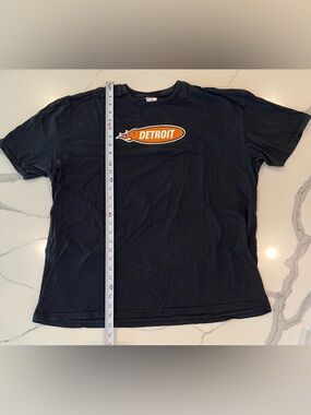 Detroit Flame Logo Short Sleeve Tee - Black/Orange